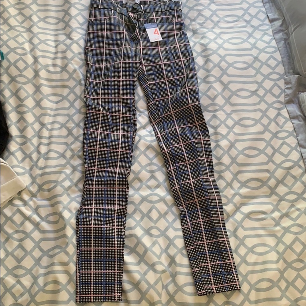 Graphic pants